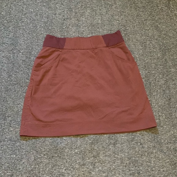Columbia Sportswear Company Dresses & Skirts - Columbia Maroon Sports Skirt